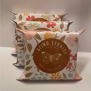 VEGAN Orange + Ginger Bar Soap (3  Bars and 3 sample squares)